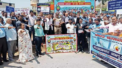 Voter awareness rally held in Chikkamagaluru