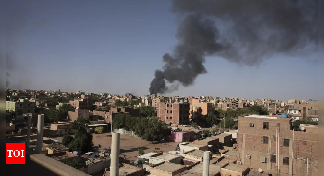 Sudan: US military prepares for possible Sudan embassy evacuation ...