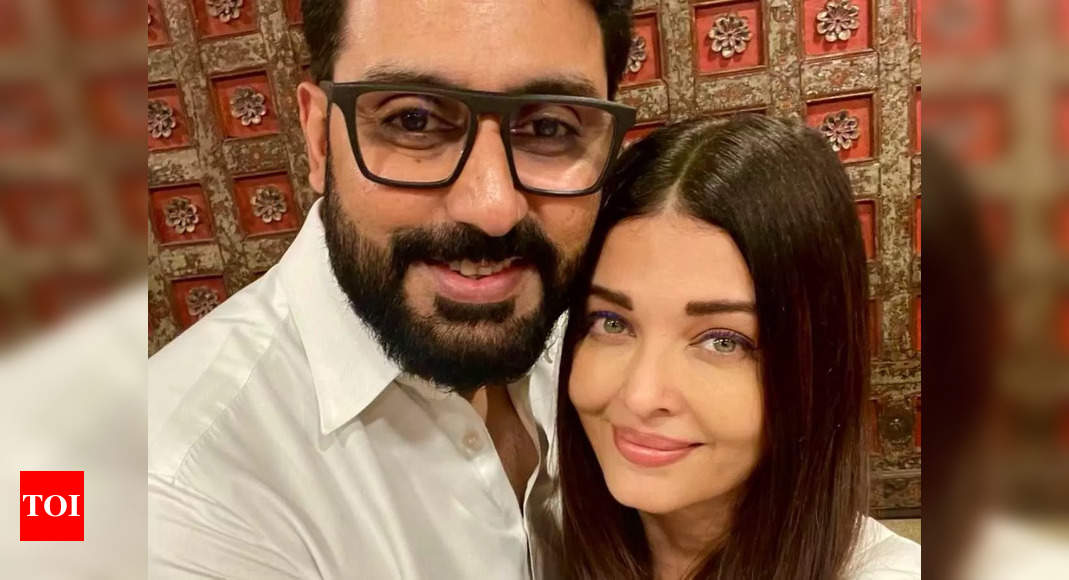Abhishek Bachchan, Aishwarya Rai Bachchan mark 16th wedding anniversary with beautiful selfie – Times of India