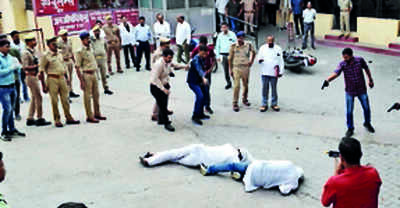 SIT recreates crime scene in Atiq-Ashraf killing case