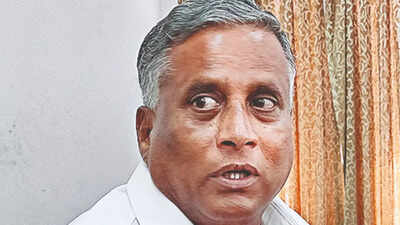 Karnataka elections: Declare a Lingayat as CM candidate, senior BJP leader V Somanna dares Congress