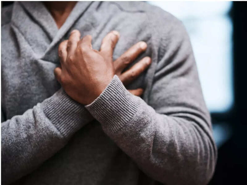 Cardiac surgeon explains early signs of heart issues that are often ignored