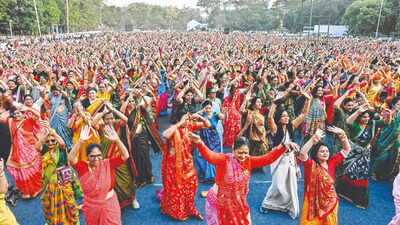 PM Narendra Modi applauds Surat Sari Walkathon