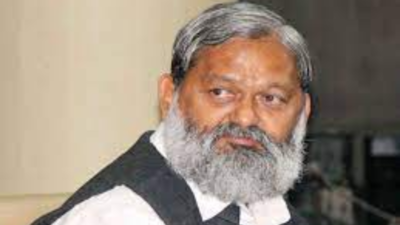 Affidavit on Robert Vadra-DLF land deal not a clean chit: Haryana minister Anil Vij