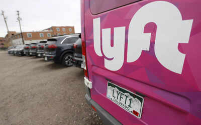US rideshare firm Lyft plans major staff cuts