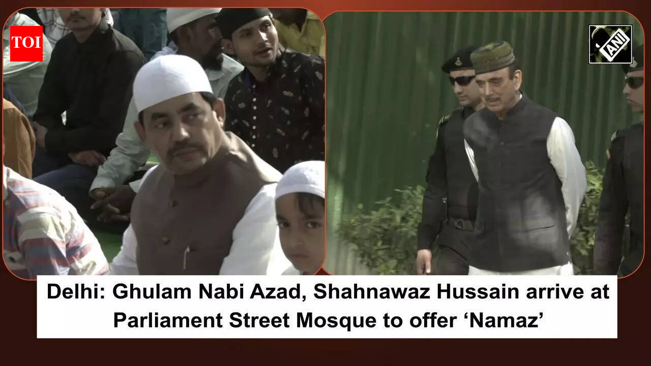 Delhi: Ghulam Nabi Azad, Shahnawaz Hussain arrive at Parliament Street ...
