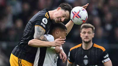 Leeds lose again at Fulham to increase Premier League relegation fears