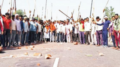 Quota demand: Jaipur-Agra NH 21 blocked for 2nd day, Net suspended ...