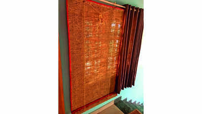 Kolkata brings back khus curtains, matkas to stay cool