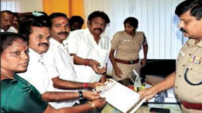 O Panneerselvam defiant as AIADMK complains against use of party flag in Trichy