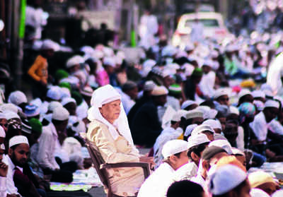 After fasting, city enjoys Eid feasts