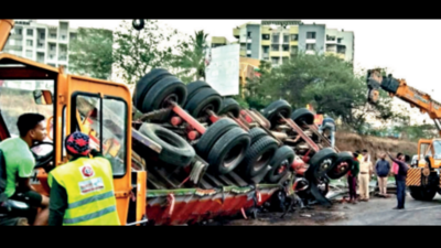 18 victims stuck inside bus after accident rescued in 2-hour effort in Pune