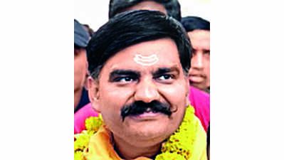 Yuvrajsinh’s 2 aides in cop custody