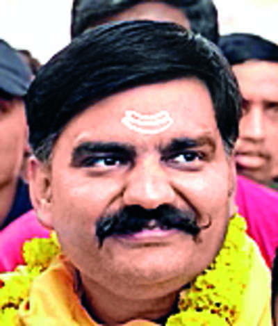 Yuvrajsinh’s 2 aides in cop custody