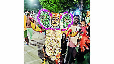 ‘Tigers’ take part in Thakurani Yatra
