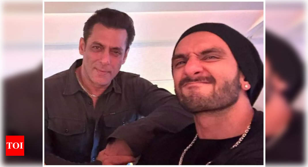 Salman Khan and Ranveer Singh pose for a cool selfie as they jet out to Dubai – Times of India