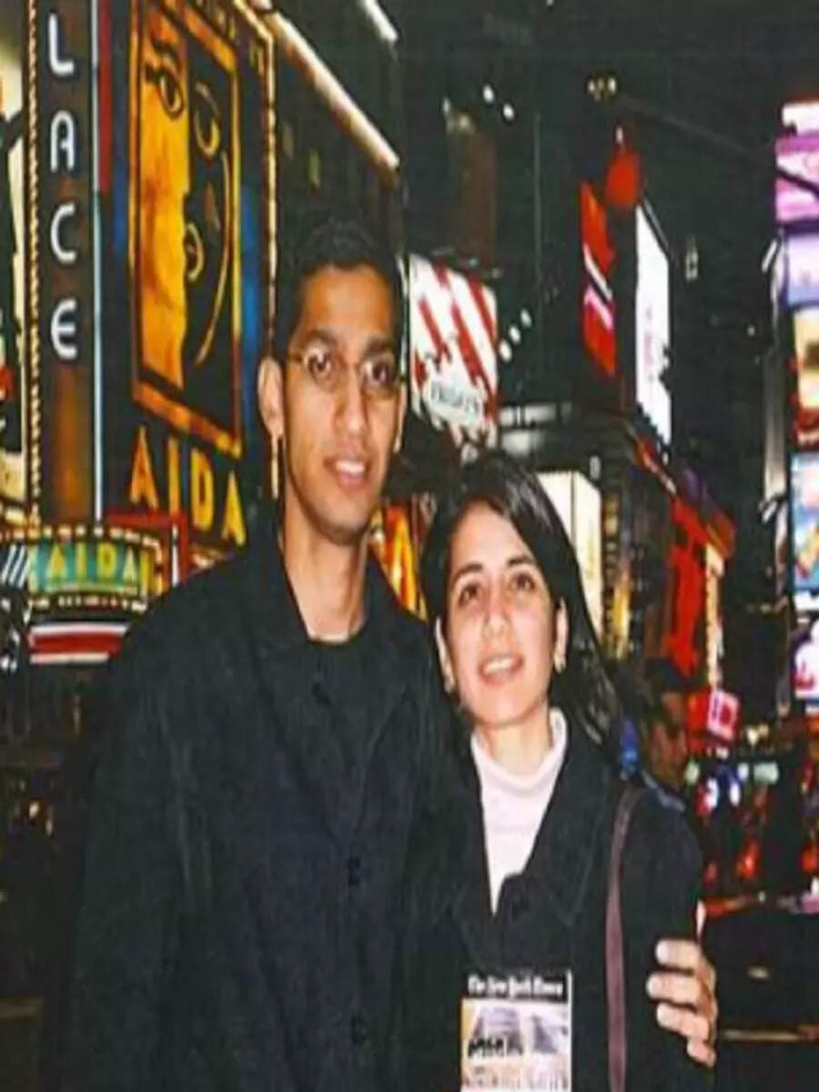 meet-anjali-sundar-pichai-s-wife-who-helped-him-bag-rs-5-crore-per