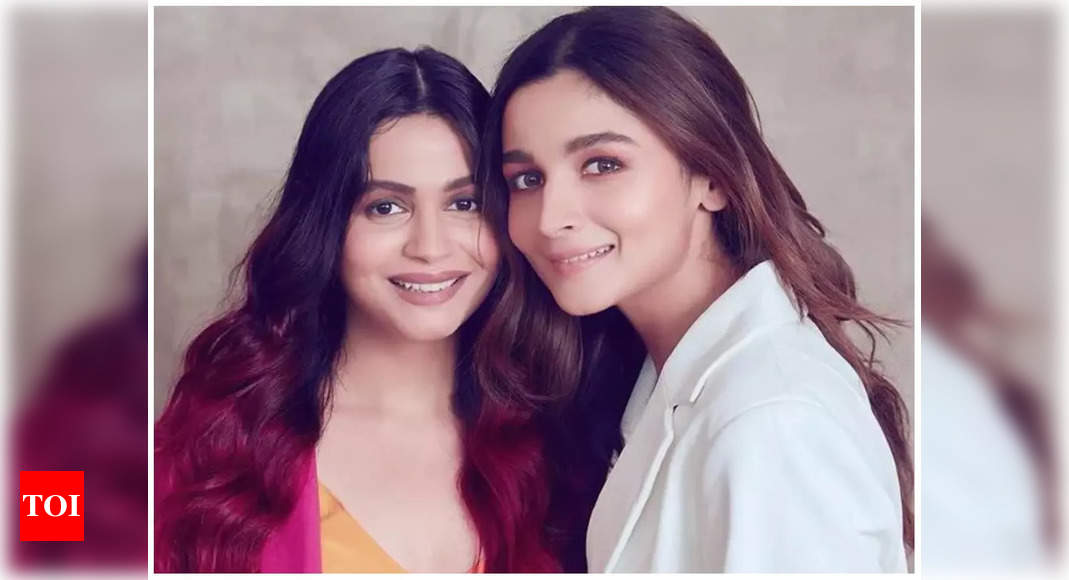 Alia Bhatt buys a new house in Bandra for Rs 37 crore, gifts two flats to sister Shaheen – Times of India