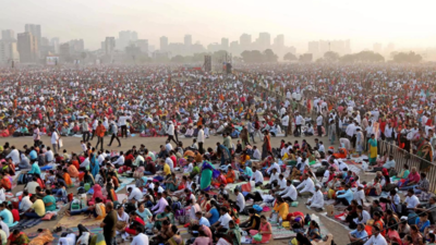 Former Maharashtra minister Arif Naseem Khan questions Kharghar event amid rise in Covid cases