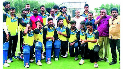 Commercial & Engg clinch team titles