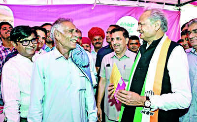 Gehlot says BJP preventing people from getting relief