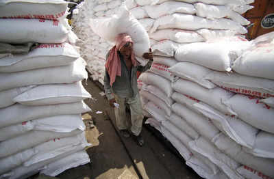 India's sugar output could fall to 32.8 million tonnes
