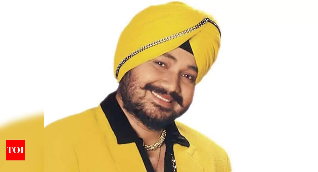 Daler Mehndi Fan Club - Main Te Teri, Main Ta Teri Main Ta Teri, Ho Gayi  Sajan Mere Satrangiya 