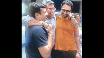 50-year-old Mumbai man returns from Sudan, gets a dhol-tasha welcome