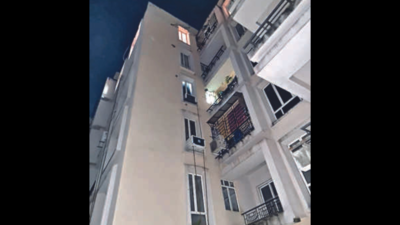 2-year-old dies after fall from 5th-floor flat in West Bengal