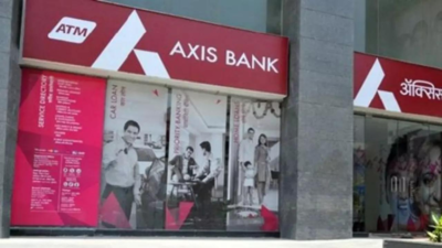 Axis Bank reports Rs 5,728 cr loss in Q4