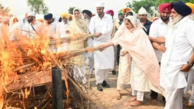 Parkash Singh Badal cremated with full state honours