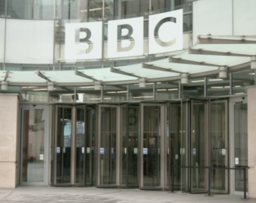 
BBC chairman quits over Boris Johnson loan controversy
