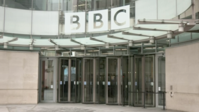 BBC chairman quits over Boris Johnson loan controversy