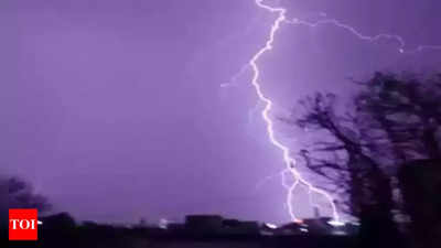 Thunderstorm, rain alert for Kolkata, districts till May 3