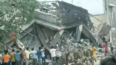 3 dead as building collapses in Maharashtra's Bhiwandi; 12 rescued, many still trapped