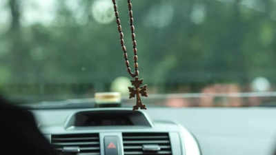 Car Hanging Accessories To Make It Look Attractive From Inside (April, 2024)