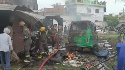 Two suffer burn injuries as fire breaks out at police station in Lucknow