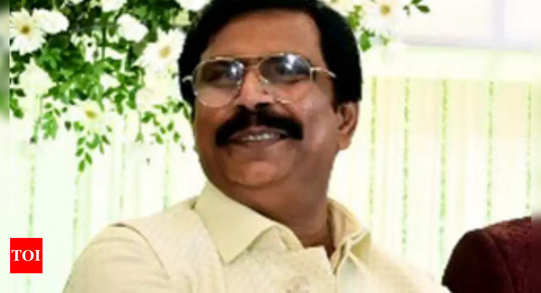 Slain IAS officer’s widow moves Supreme Court against release of Anand Mohan - Times of India
