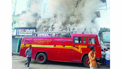 Paints, bathroom fittings worth ₹35L gutted in fire