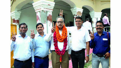 Prof RB Singh elected president of LU teachers’ assn exec body