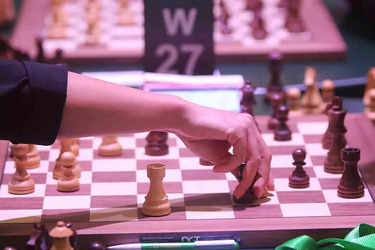 Nepo inches closer to world chess title after another draw - Hindustan Times