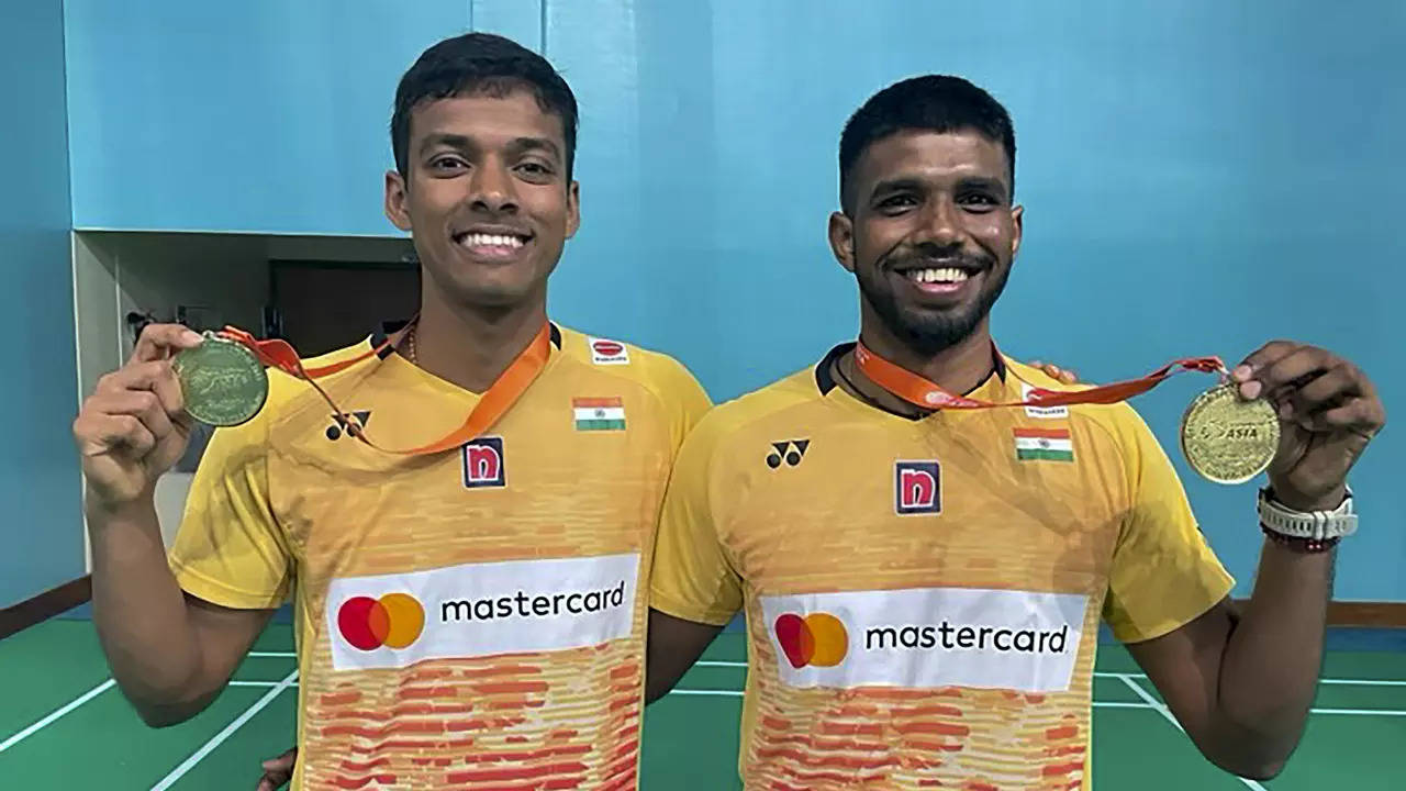 Badminton Asia Championships: Satwiksairaj and Chirag Shetty win historic  doubles Gold medal in Dubai - India Today