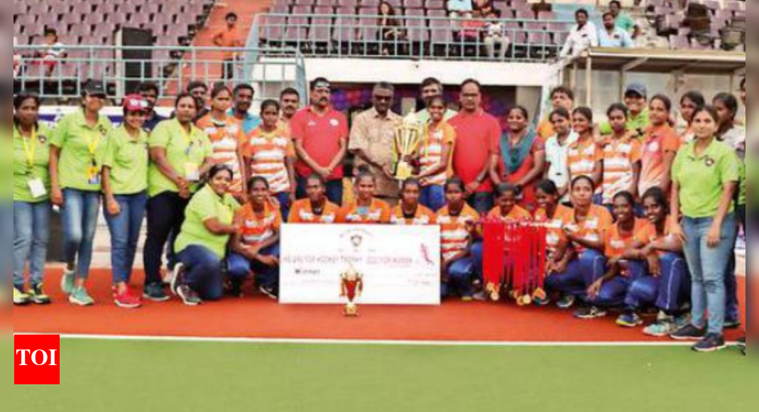 Tamil Nadu Rural teams bag top honours in women's hockey tournament