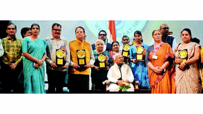 PM talk connects with public: Guv