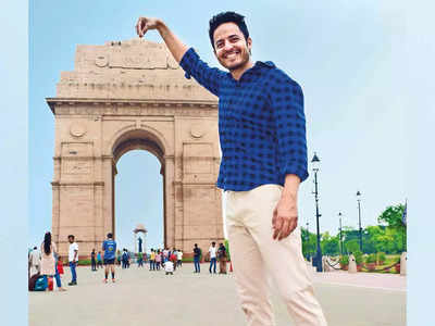 New Delhi: Visitors at India Gate #Gallery