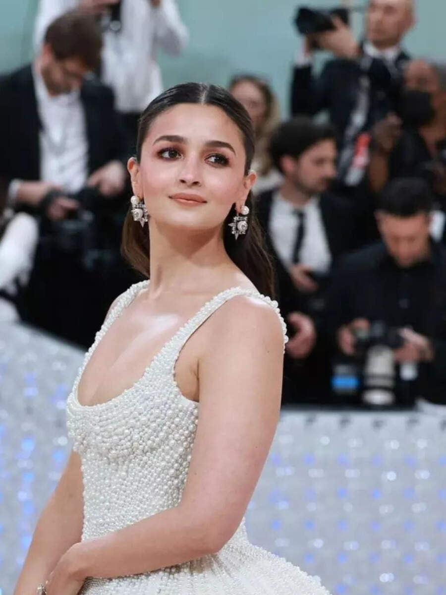 met-gala-2023-alia-bhatt-looks-like-a-real-life-princess-in-white