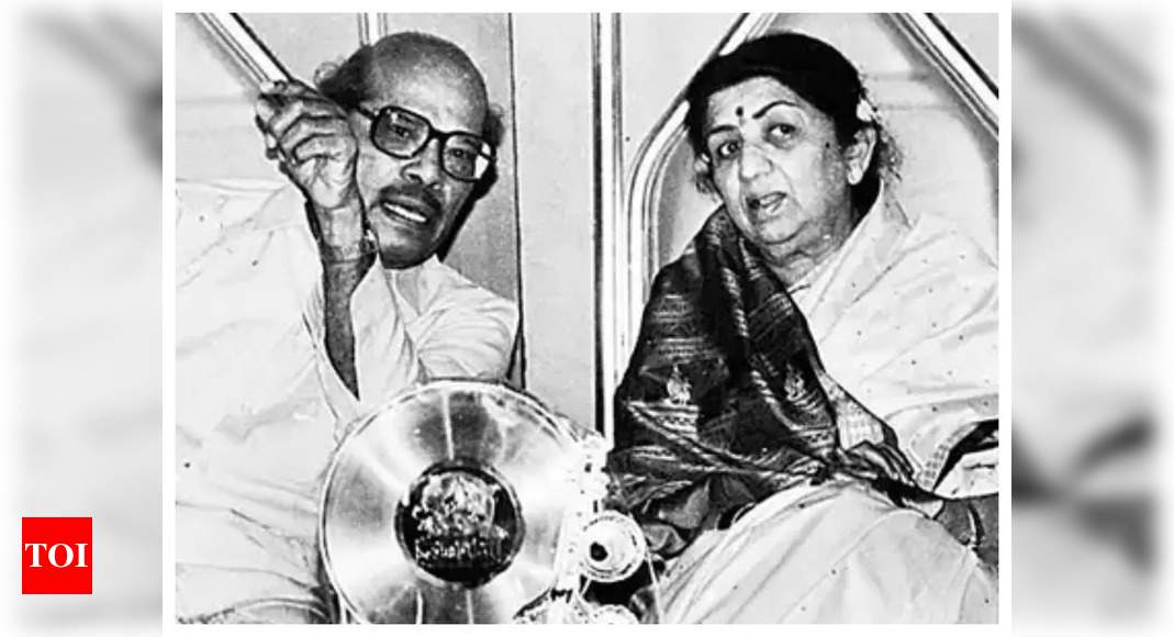 When Lata Mangeshkar revealed Manna Dey was a far more skilled singer than her: Throwback | Hindi Movie News – Times of India