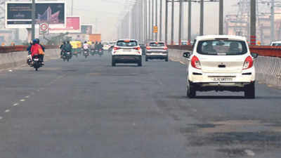 Traffic diversion on Noida elevated road from 11pm-5am