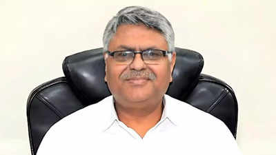 Amar Prakash Dwivedi takes over as new general manager of Eastern Railway