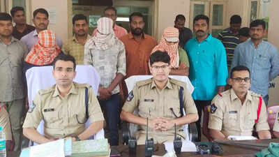 Police bust pseudo-Maoist gang extorting money from contractors, public in Andhra Pradesh